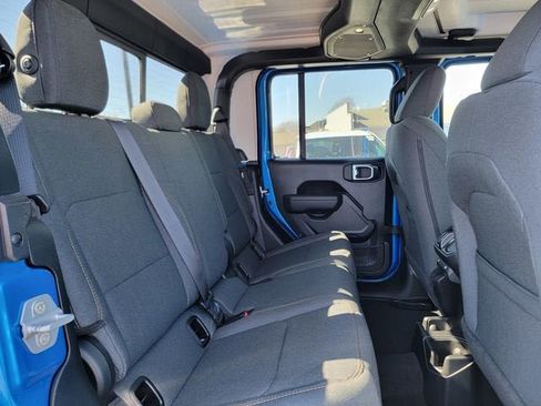 New 2026 Jeep Gladiator Sport AWD/4WD image 22