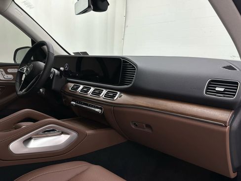 Used 2025 Mercedes-Benz GLE 350 4MATIC image 16