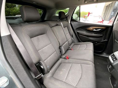 Used 2020 GMC Terrain SLE w/ Driver Convenience Package FWD image 19