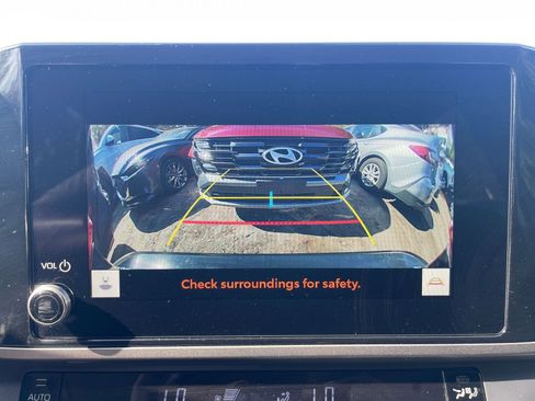 Used 2025 Toyota Camry LE image 17