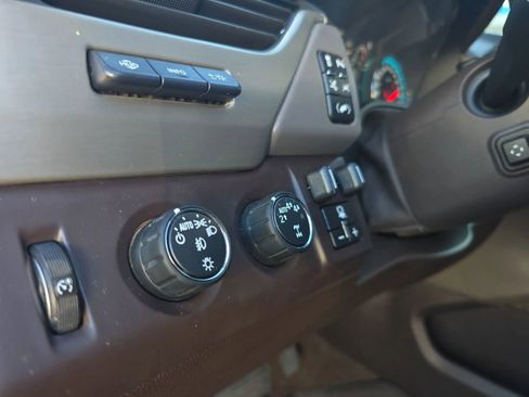 Used 2019 GMC Yukon XL Denali w/ Denali Ultimate Package image 13