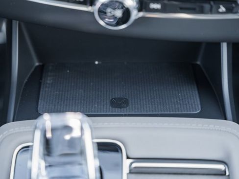 New 2026 Volvo XC90 T8 Plus image 23