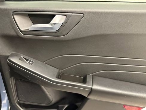 Certified 2025 Ford Escape Platinum image 16