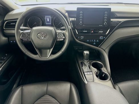 Used 2023 Toyota Camry SE w/ Convenience Package FWD image 17