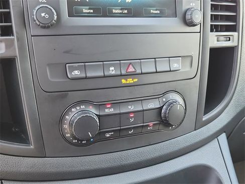 Used 2023 Mercedes-Benz Metris Passenger image 28