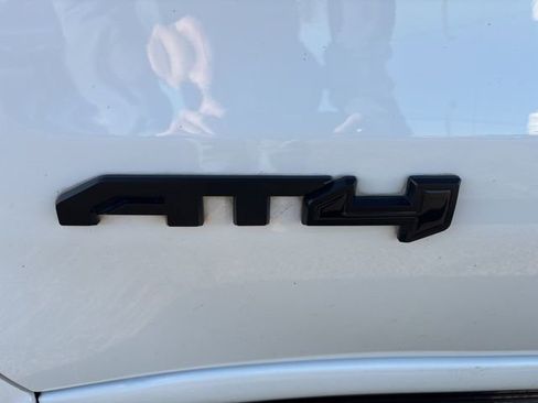 Used 2021 GMC Sierra 1500 AT4 w/ Technology Package image 13