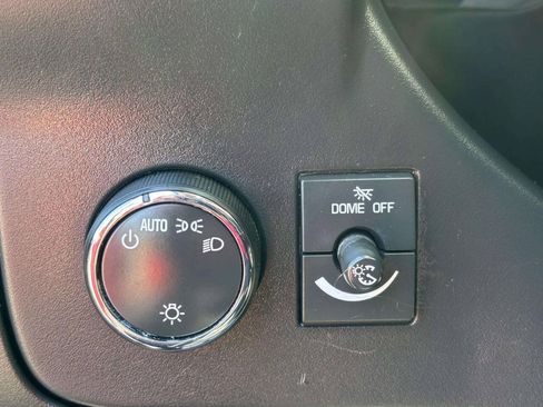 Used 2017 Chevrolet Express 3500 RWD image 19