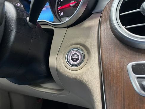 Used 2021 Mercedes-Benz GLC 300 GLC 300 image 23