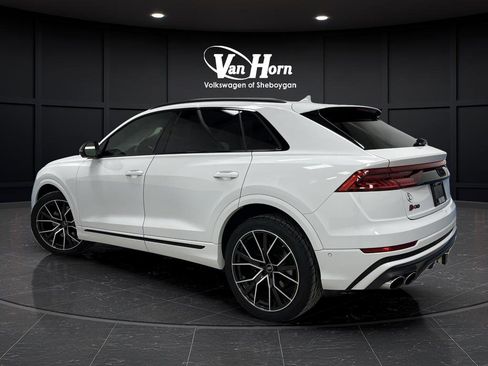 Used 2022 Audi SQ8 Prestige w/ Prestige Package image 3