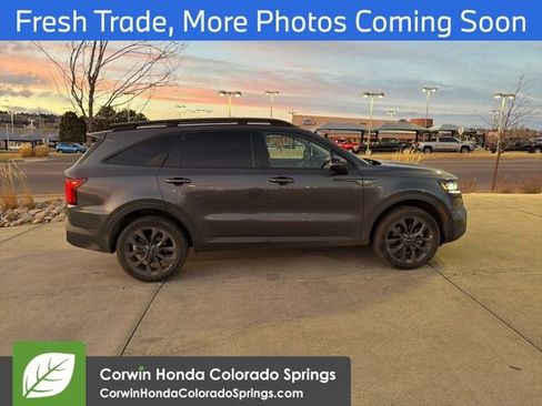 Used 2022 Kia Sorento SX Prestige w/ Rust Color Package image 8