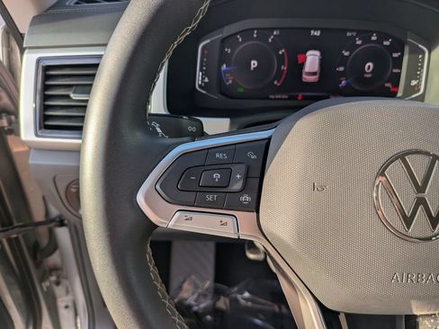 Certified 2023 Volkswagen Atlas SE w/ Panoramic Sunroof Package FWD image 28