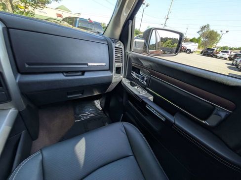 Used 2013 RAM 1500 Laramie w/ Convenience Group AWD/4WD image 18
