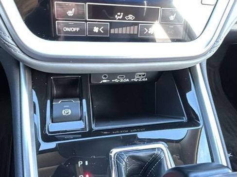 Certified 2025 Subaru Outback Premium image 27