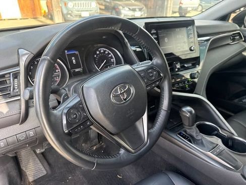 Used 2024 Toyota Camry SE FWD image 10