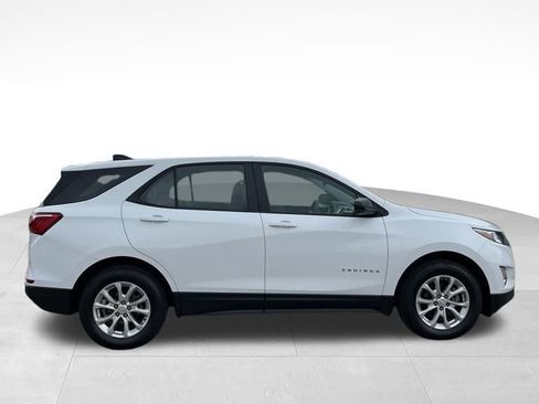 Used 2021 Chevrolet Equinox LS image 7