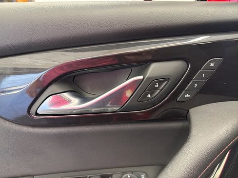 Used 2021 Chevrolet Blazer RS w/ Enhanced Convenience Package image 37