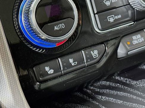 Used 2024 GMC Yukon Denali image 20