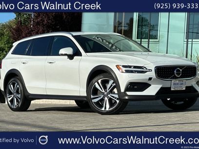 Certified 2025 Volvo V60 B5 Cross Country Plus