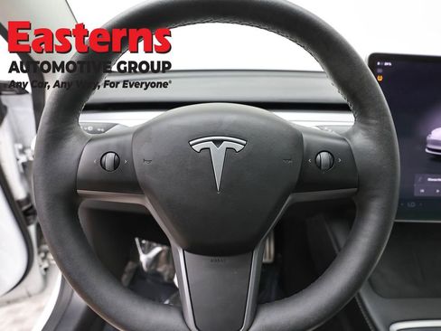 Used 2022 Tesla Model 3 Performance AWD/4WD image 10