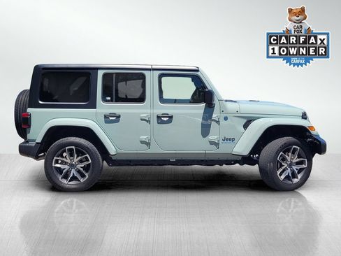 Used 2024 Jeep Wrangler Unlimited w/ Convenience Group AWD/4WD image 3