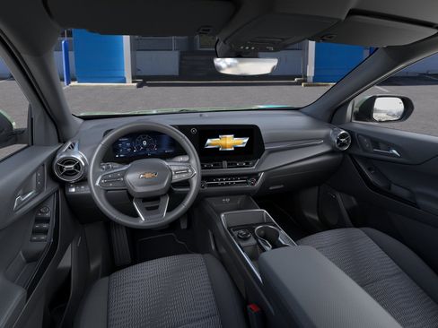 New 2026 Chevrolet Equinox LT w/ Safety and Technology Package image 15