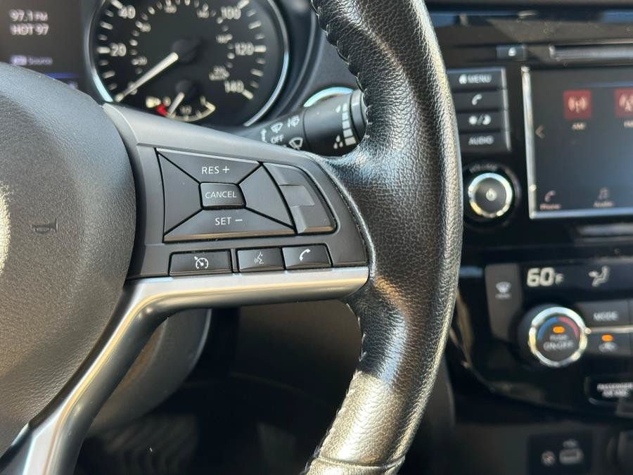 Used 2020 Nissan Rogue SV AWD/4WD image 28