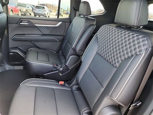 New 2026 GMC Acadia Denali w/ Super Cruise Package image 16