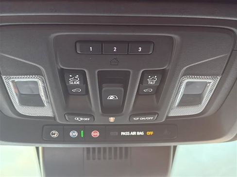 Certified 2024 Chevrolet Silverado 3500 High Country w/ High Country Premium Package image 27