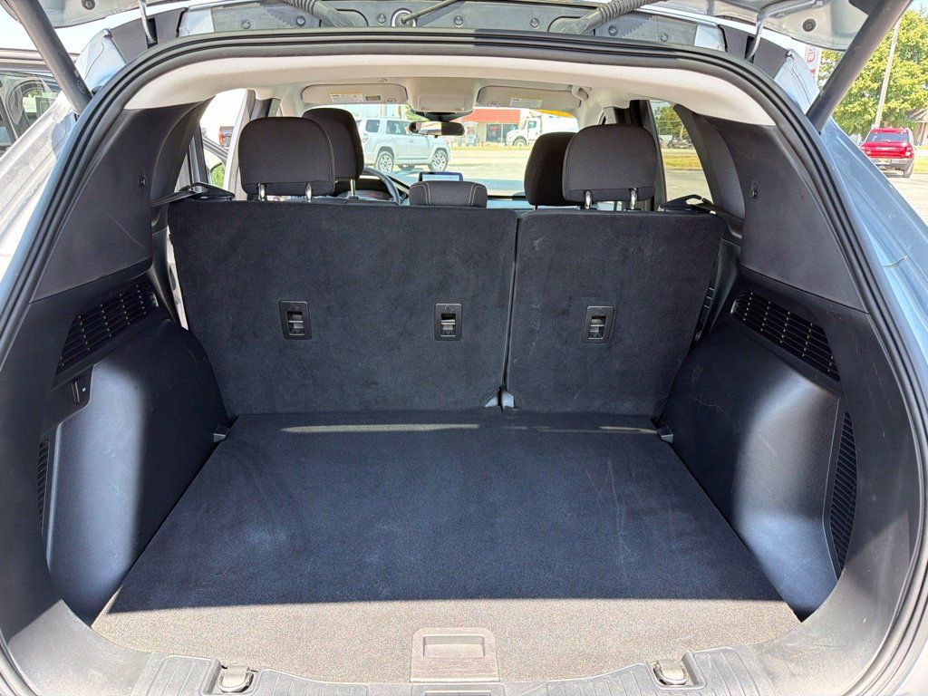 Used 2023 Ford Escape Active w/ Cold Weather Package FWD image 31