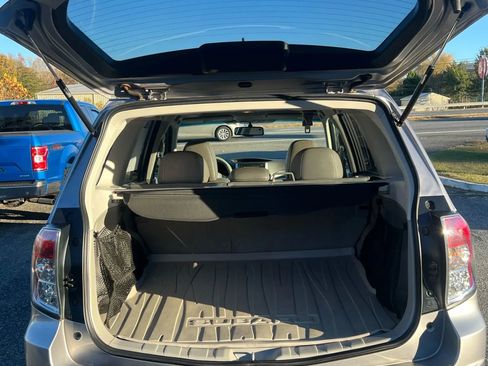 Used 2010 Subaru Forester 2.5X Limited image 8