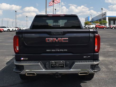 Used 2022 GMC Sierra 1500 SLT w/ X31 Off-Road Package AWD/4WD image 10
