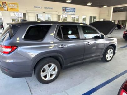 Used 2024 Honda Pilot LX