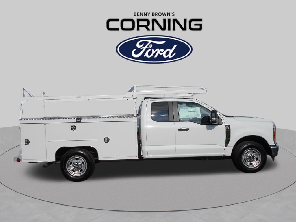 New 2026 Ford F350 XL w/ XL Chrome Package RWD image 2