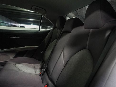 Certified 2022 Toyota Camry LE image 18