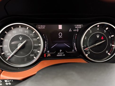 Used 2022 Maserati Levante GT AWD/4WD image 19