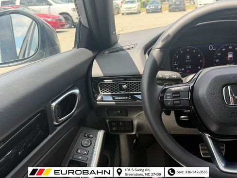Used 2022 Honda Civic Sport Touring image 9