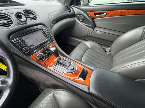 Used 2005 Mercedes-Benz SL 65 AMG image 24