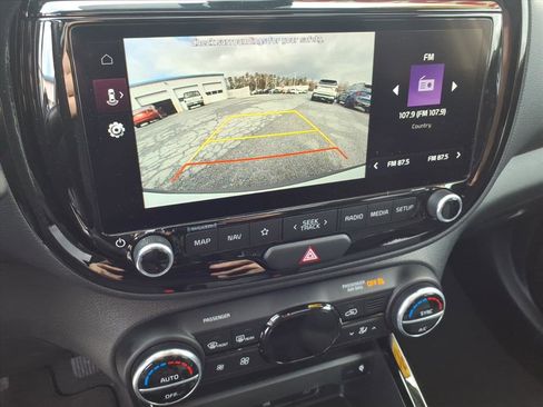 Used 2023 Kia Soul EX image 27