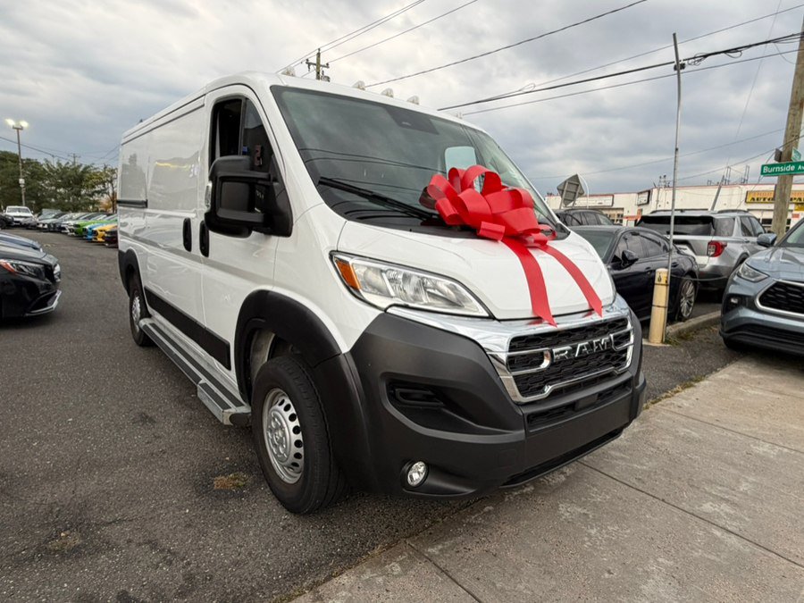 Used 2025 RAM ProMaster 2500 w/ U-Haul Equipment Group FWD image 4
