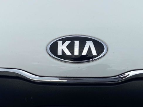 Used 2016 Kia Soul FWD image 29