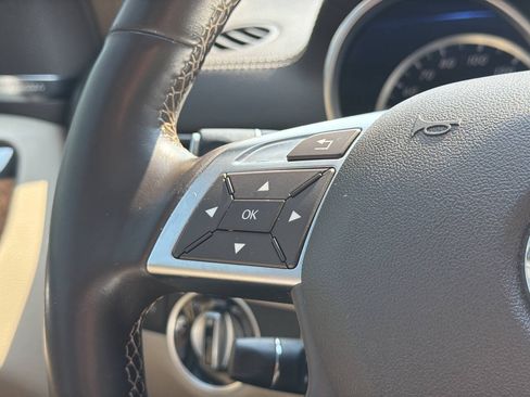Used 2014 Mercedes-Benz GL 450 4MATIC image 35