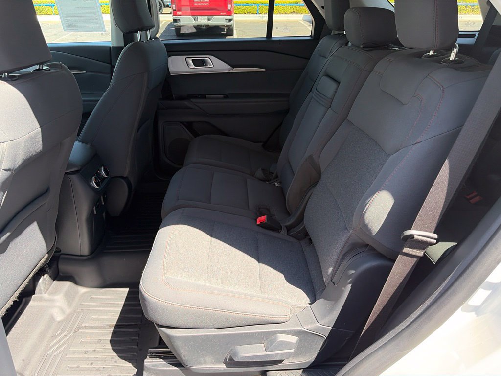 Certified 2025 Ford Explorer Active RWD image 20