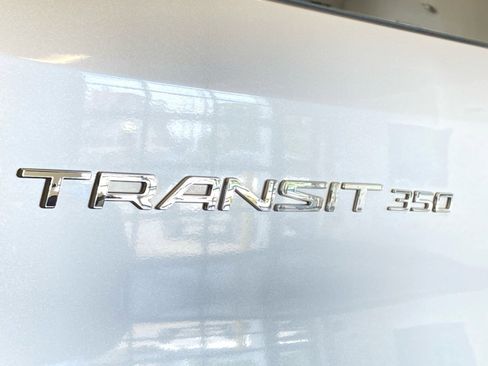 Used 2023 Ford Transit 350 XLT RWD image 7