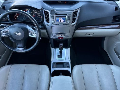 Used 2013 Subaru Legacy 2.5i Limited image 3