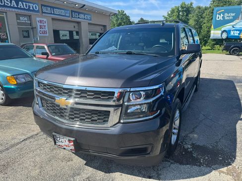 Used 2015 Chevrolet Suburban LT AWD/4WD image 2