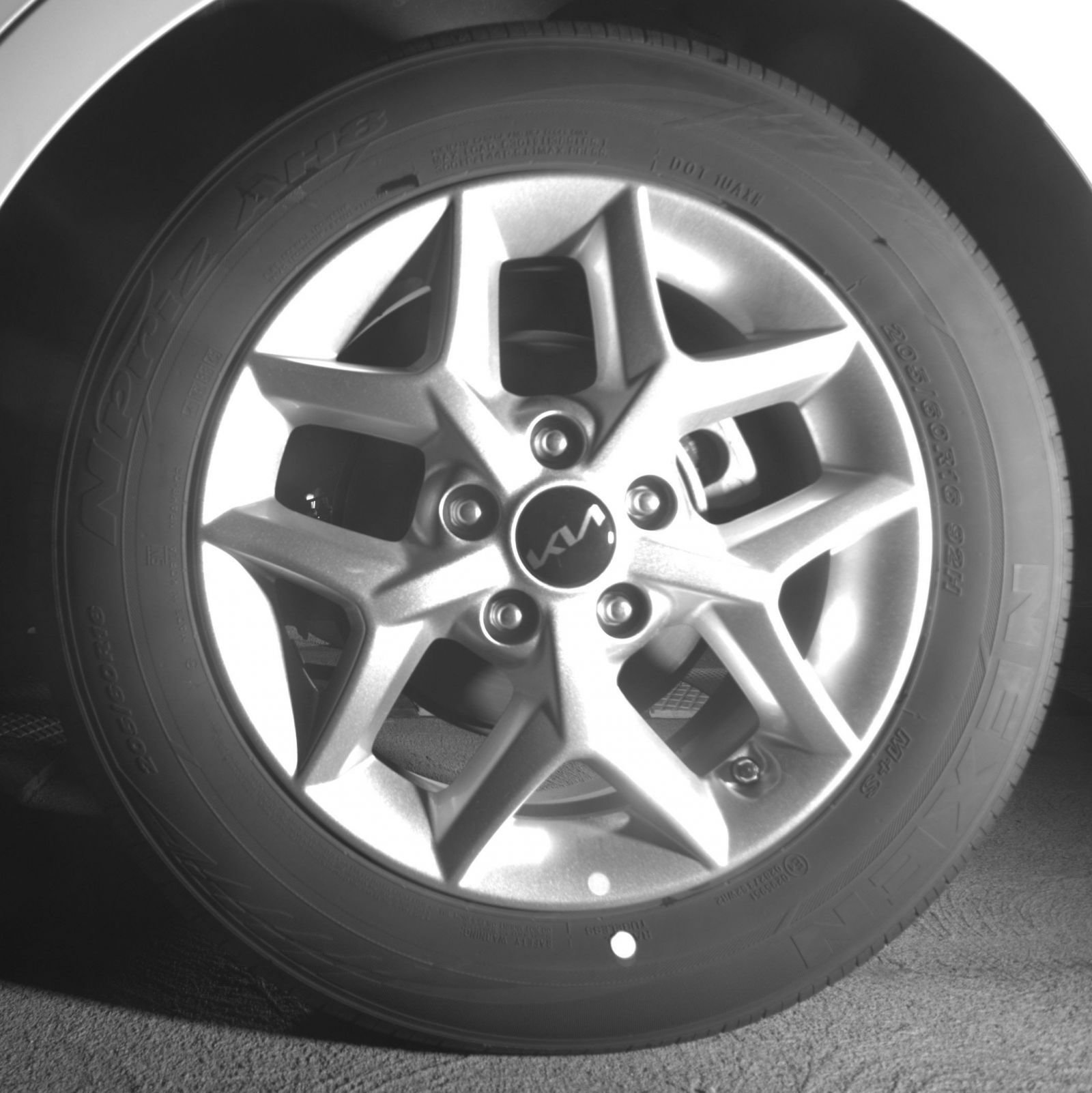 Used 2025 Kia Soul LX w/ LX Technology Package FWD image 16