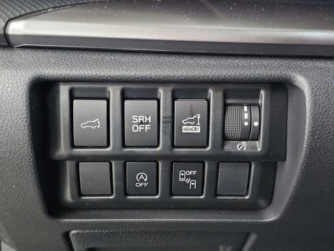 Used 2024 Subaru Forester Premium AWD/4WD image 34
