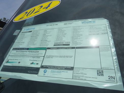 Used 2024 Chevrolet Brightdrop 400 w/ Commercial Equipment Package AWD/4WD image 3