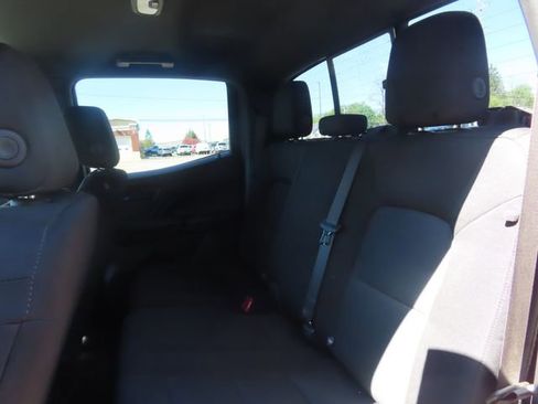 Used 2024 Chevrolet Colorado Trail Boss w/ Advanced Trailering Package AWD/4WD image 22