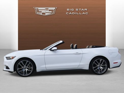 Used 2015 Ford Mustang Premium image 2